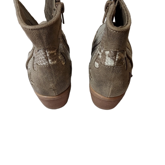 Very G Shelby women's ankle boots cream snake print 6.5 - Picture 4 of 16